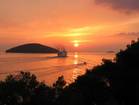 Charming house with sea-front position – Vela Luka is known for its almost magical sunsets
